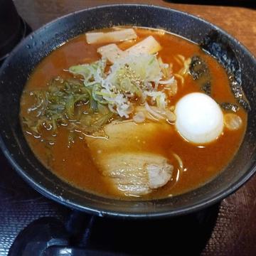 網走辛獄ラーメン味玉のせ