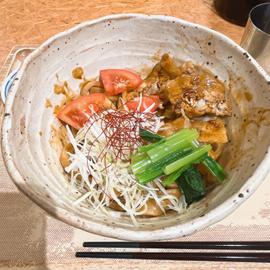 豚肉とトマトの担々まぜうどん