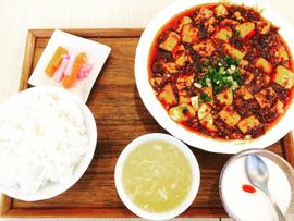 本校自慢の麻婆豆腐 激辛