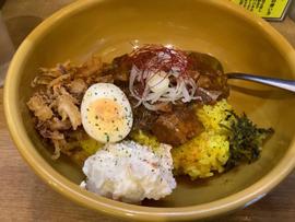 麻辣魯肉飯