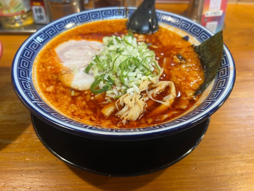 辛味香辣豚骨醤油麺 超激辛