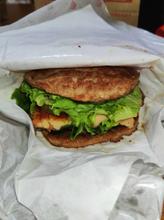 スパイシーにくにくにくバーガー 辛