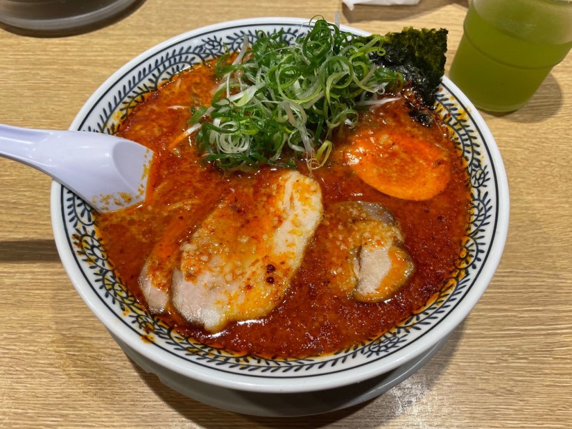 赤 醤油とんこつ 3辛