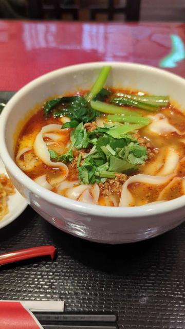 麻辣刀削麺