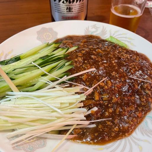 ジャージャー麺