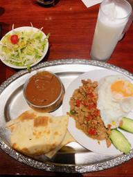 ガパオ&カレー・ナンコンボセット 100辛 1辛から100辛