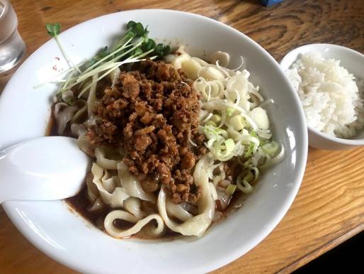 麻辛刀削麺(山椒入) 大，中，小