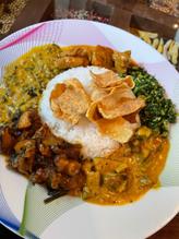 日替わり5種盛りカレー 辛めにと言った