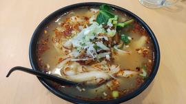 麻辣牛肉刀削麺