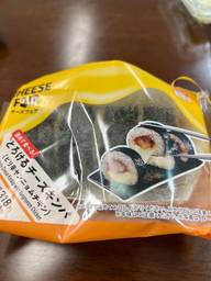 とろけるチーズキンパ（ピリ辛ヤンニョムチキン）