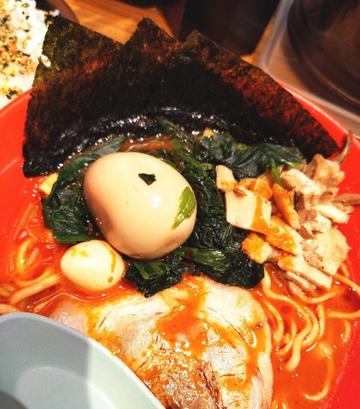 赤辛家系ラーメン