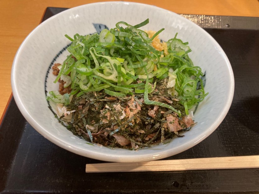 肉みそまぜうどん 辛味噌