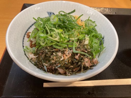 肉みそまぜうどん 辛味噌