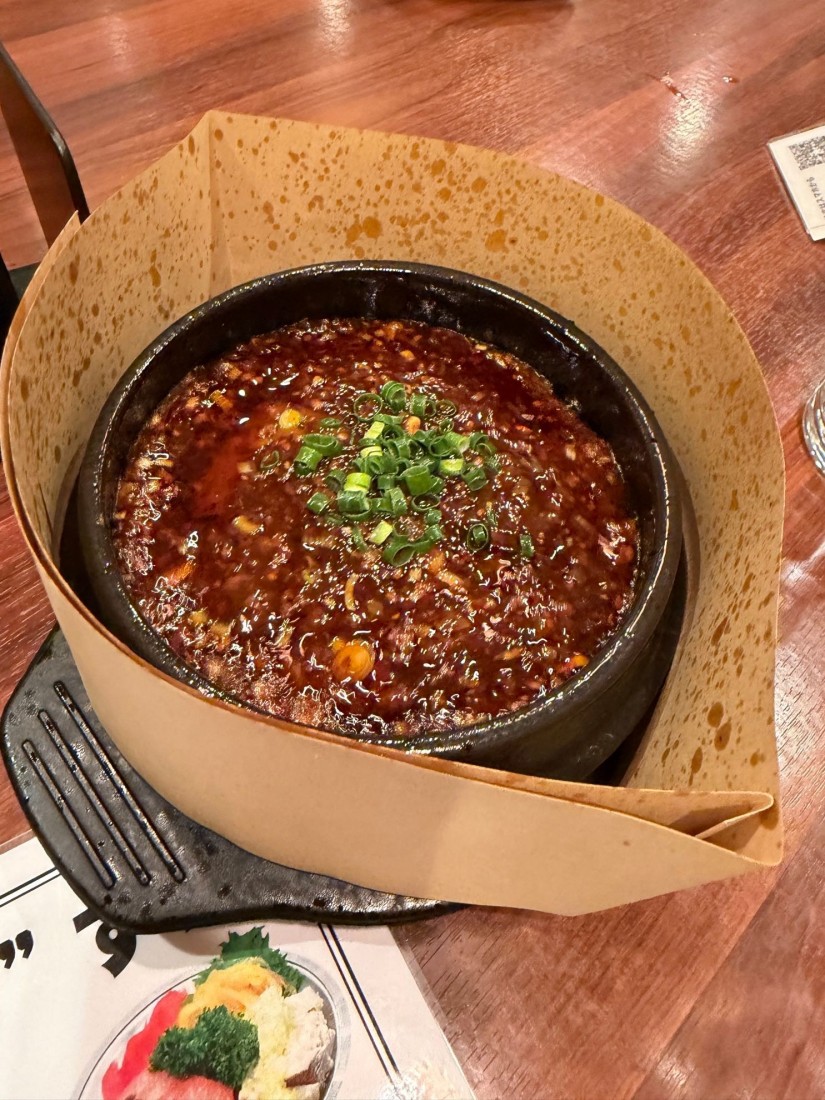 竜煙石鍋麻婆豆腐 中辛