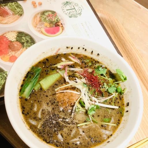 黒胡麻たんたん麺 HOT🌶