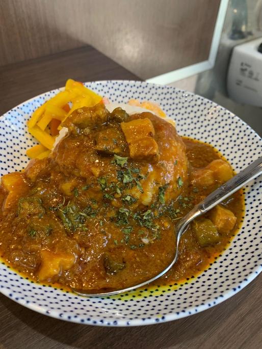 スパイスカレー オクラポーク