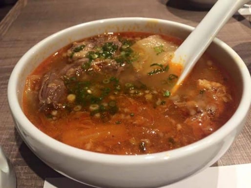 龍特製テールスープ