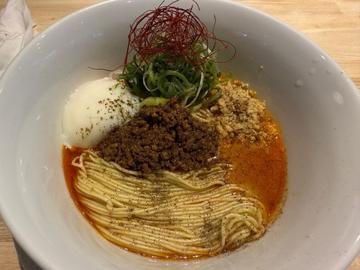 汁なし担々麺