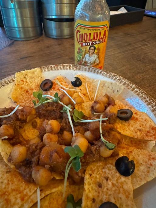 チリビーンズトルティーヤチップスwithチョルーラホットソース