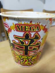 MEGA辛 濃厚鬼辛キムチラーメン 豚骨醤油味