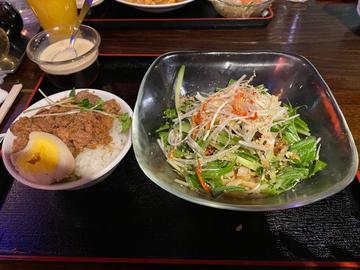 汁なし坦々麺