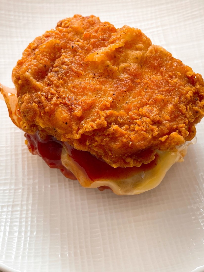 ホットワイルドチキンサンド