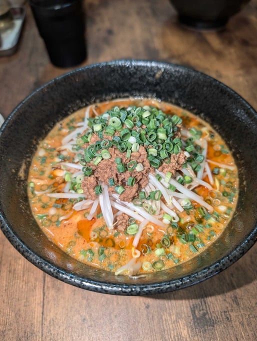 紅坦々麺