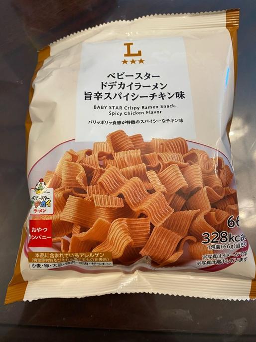ローソン ベビースター ドデカラーメン旨辛スパイシーチキン味 