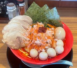 赤辛家系ラーメン