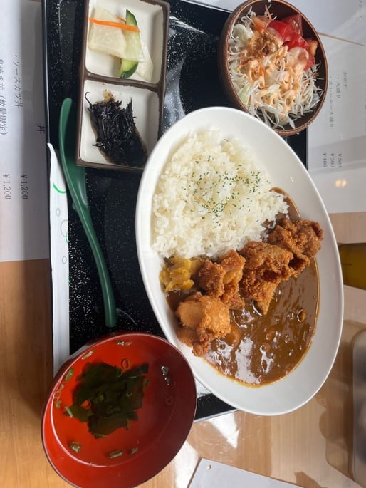 鳥の唐揚げカレー