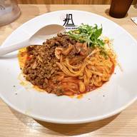 白胡麻汁無し担々麺 すごくしびれる、激辛