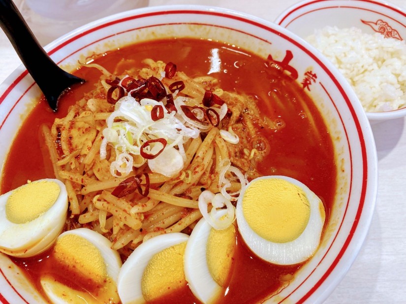 極味噌卵麺 8辛