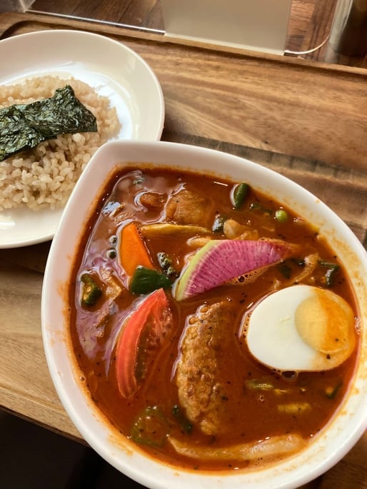 ハンバーグと10種類野菜のミニスープカレー 130番