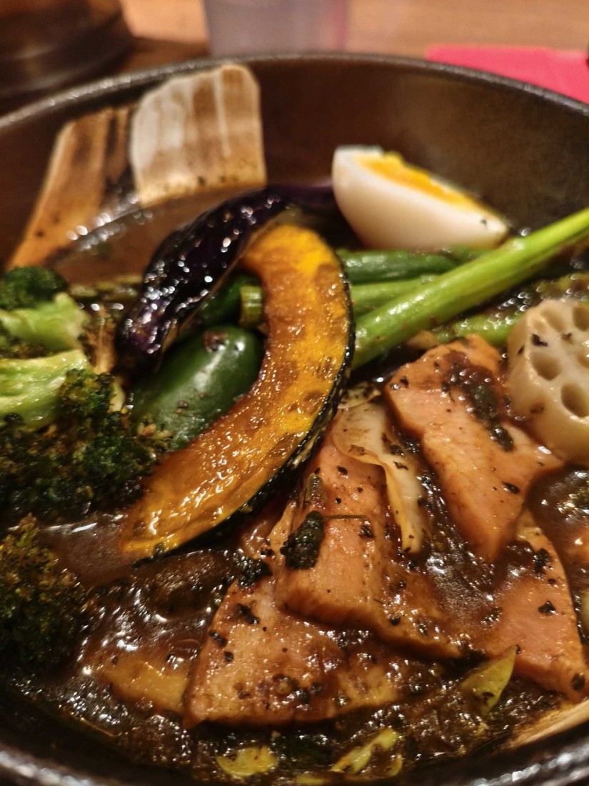 道産アスパラとベーコンの野菜カレー 5番