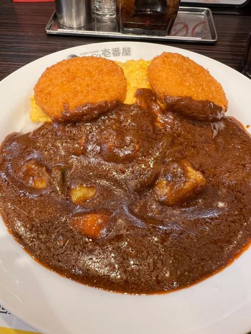 スクランブルエッグ、クリームコロッケ、野菜トッピング 10辛