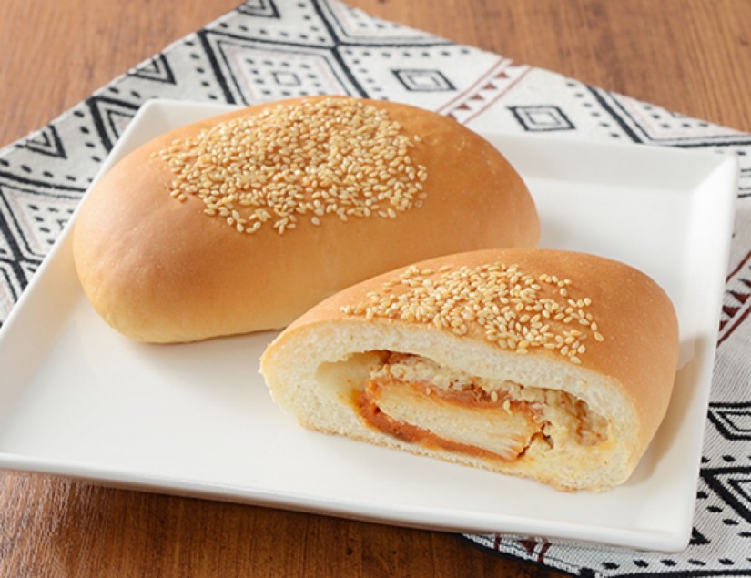 レッドチキンパン 唐辛子マヨ