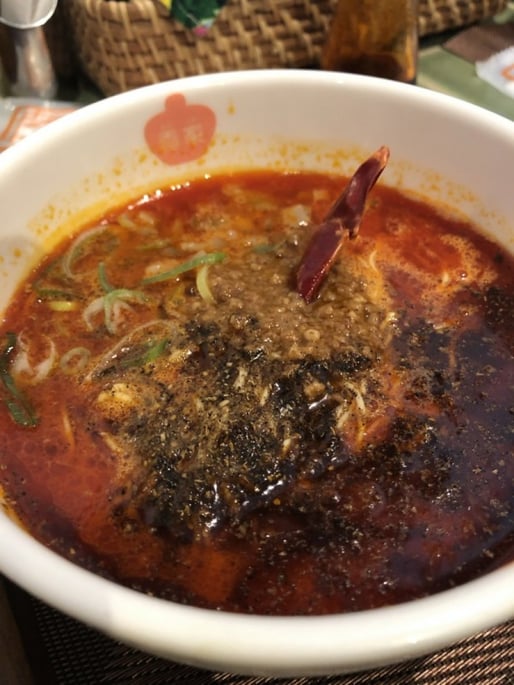 鬼・坦々麺 唐辛子２つと痺れ顔ひとつ