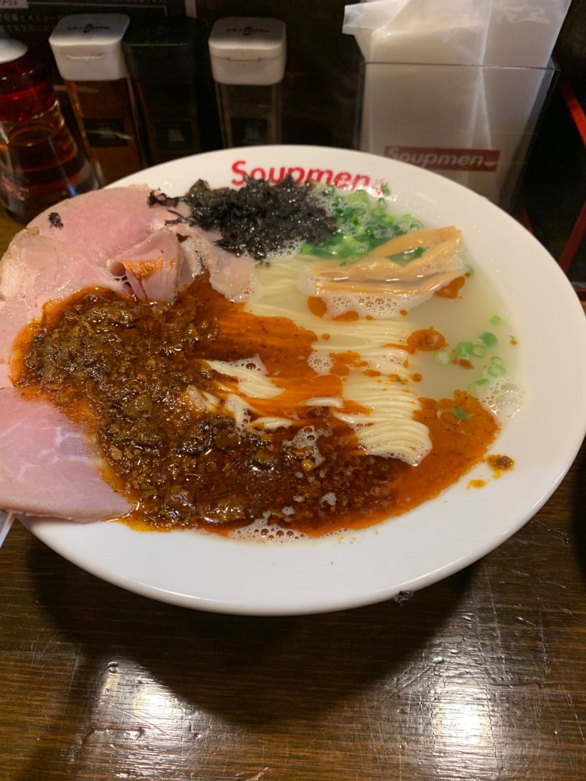 辛牡蠣塩らぁめん