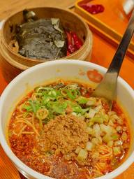 ハーフ鬼担々麺(肉まんからちまき変更) もっともっと辛く