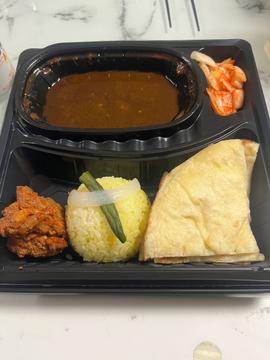 ナンカレー弁当 カシミール （4辛）