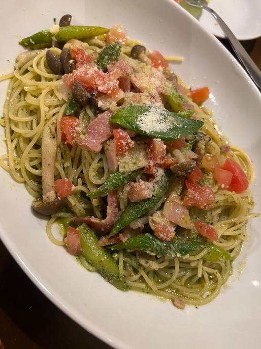 ベーコンとアスパラの激辛ジェノベーゼ 5辛以上かな？