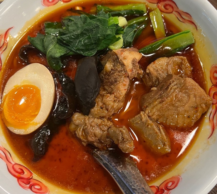牛肉麻辣湯麺