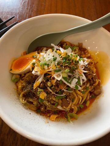 汁なし坦々麺