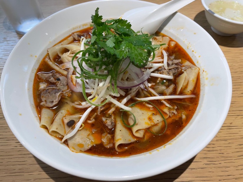 赤ひつじ麻辣麺