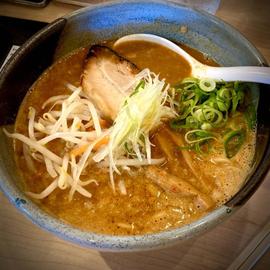 烈火唐神味噌らぁめん