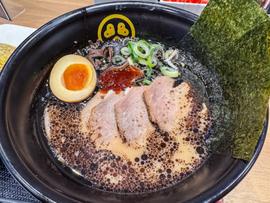 BLACK豚骨