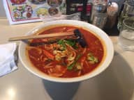 激辛ラーメン 辛さ強めでと伝える。