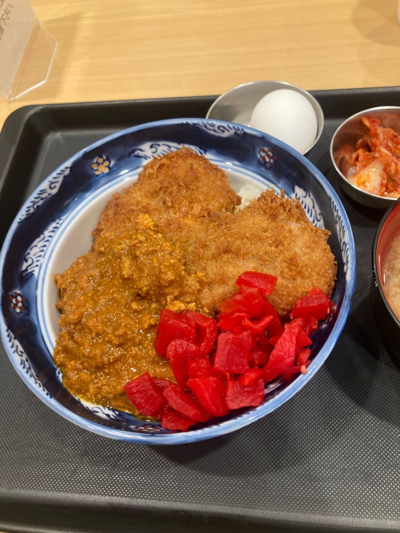 キーマカツ丼