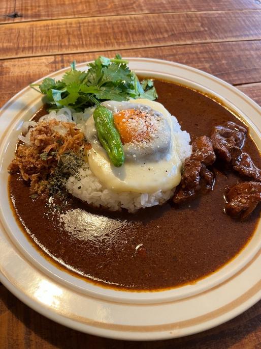 あいがけ(チキン&キーマ)チーズパクチートッピング