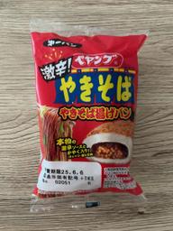 ペヤング激辛やきそば揚げパン